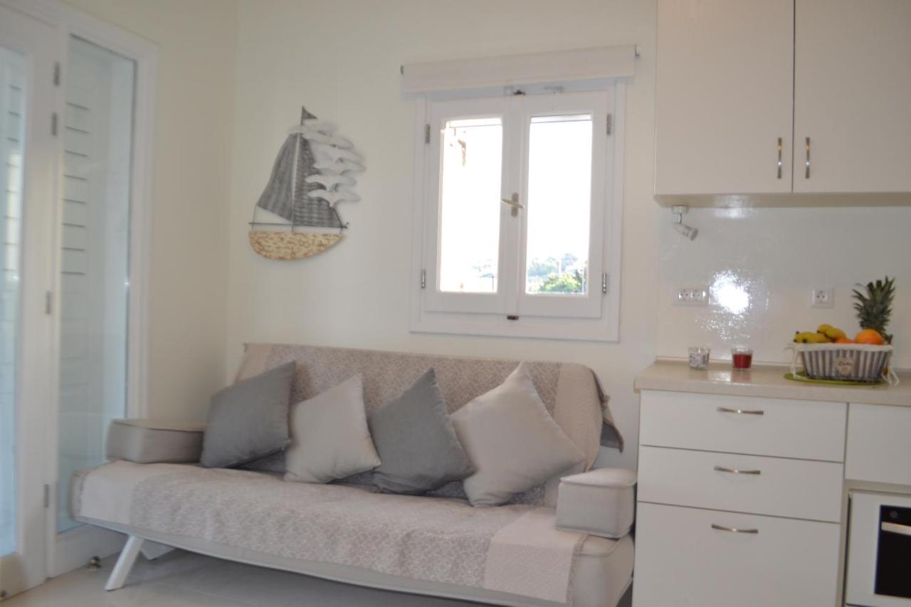 Jb Villa (Adults Only) Месарія Екстер'єр фото
